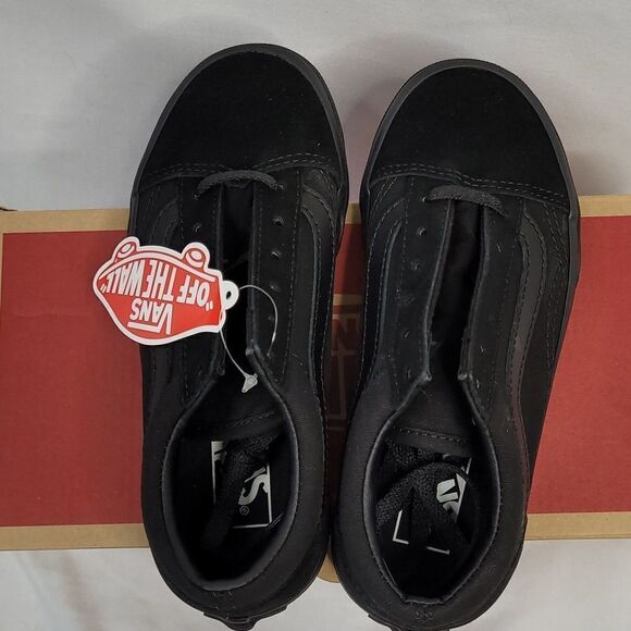 NEW 13 VANS hard to find ALL BLACK OLD SKOOL LACE UP SKATE SNEAKER 12 12.5 NWT - Picture 5 of 9